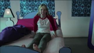 Riki Lindhome feet photo thumbnail