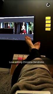 Riki Lindhome feet photo thumbnail