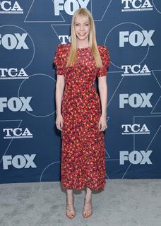 Riki Lindhome feet photo thumbnail