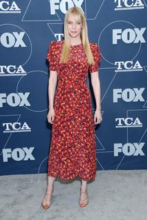 Riki Lindhome feet photo thumbnail