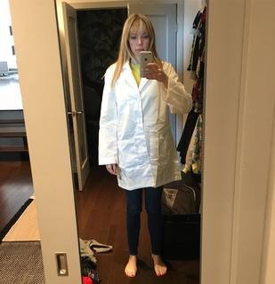 Riki Lindhome feet photo thumbnail