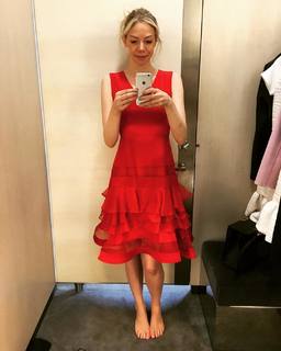 Riki Lindhome feet photo thumbnail