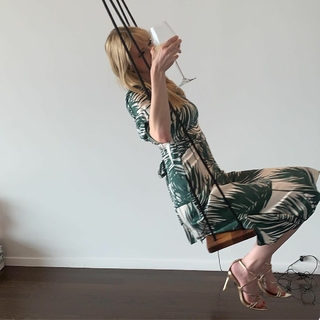 Riki Lindhome feet photo thumbnail