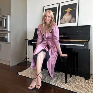 Riki Lindhome feet photo thumbnail