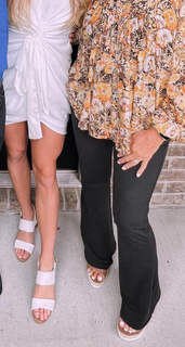 Riley Gaines feet photo thumbnail