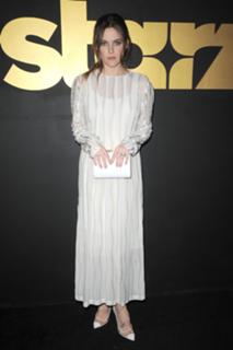 Riley Keough feet photo thumbnail