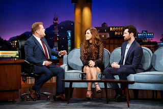 Riley Keough feet photo thumbnail