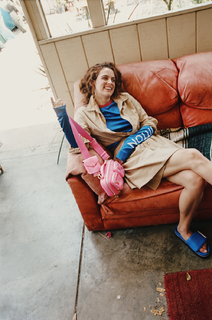 Riley Keough feet photo thumbnail