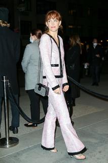 Riley Keough feet photo thumbnail