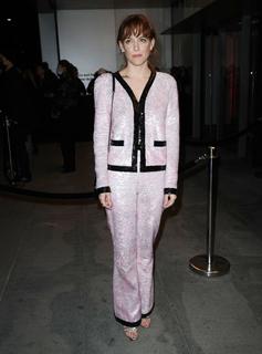 Riley Keough feet photo thumbnail
