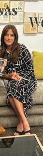 Riley Keough feet photo thumbnail