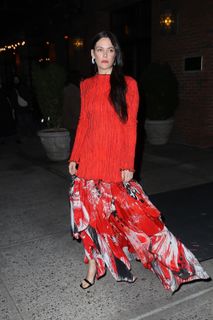 Riley Keough feet photo 8