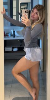 Riley Mae Lewis feet photo 11