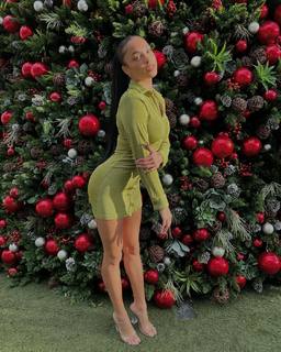 Riley Simpson feet photo 2