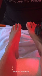 Riley Simpson feet photo 12
