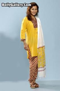 Rimi Sen feet photo thumbnail