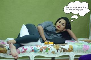 Rimi Sen feet photo thumbnail