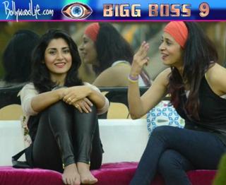 Rimi Sen feet photo thumbnail