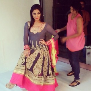 Rimi Sen feet photo thumbnail