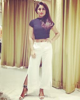 Rimi Sen feet photo thumbnail