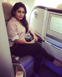 Rimi Sen feet photo thumbnail