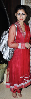 Rimi Sen feet photo thumbnail