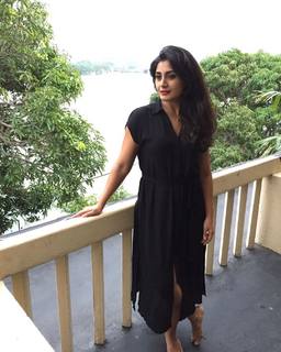 Rimi Sen feet photo thumbnail