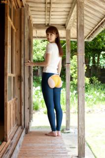 Rina Akiyama feet photo thumbnail