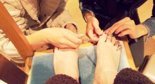 Rina Akiyama feet photo thumbnail