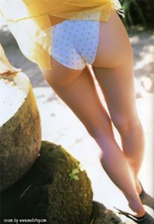Rina Akiyama feet photo thumbnail
