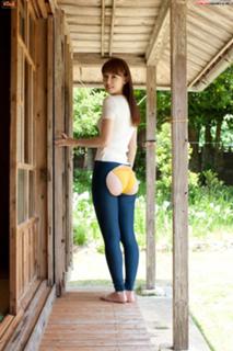 Rina Akiyama feet photo thumbnail