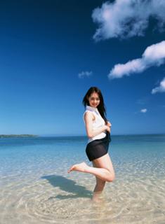 Rina Akiyama feet photo thumbnail