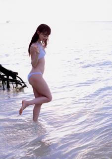Rina Akiyama feet photo thumbnail