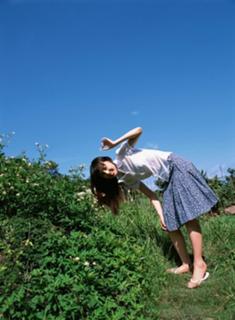 Rina Akiyama feet photo thumbnail