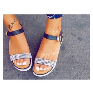 Rina Hashimoto feet photo 10