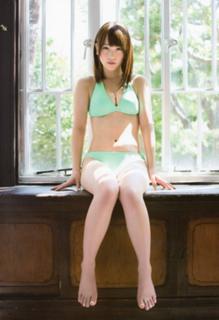 Rina Kawaei feet photo 6