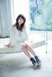 Rina Kawaei feet photo 10