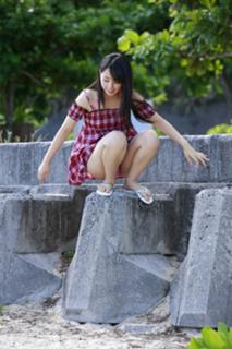 Rina Koike feet photo 3