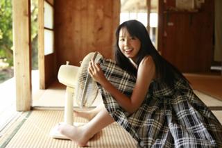 Rina Koike feet photo 1