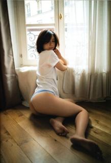 Rina Koike feet photo 8