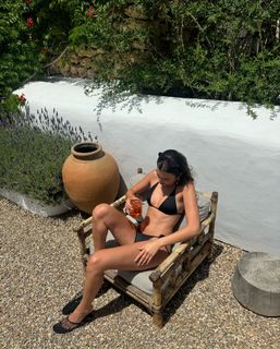 Rina Lipa feet photo 2