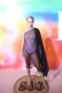 Rina Sawayama feet photo 1