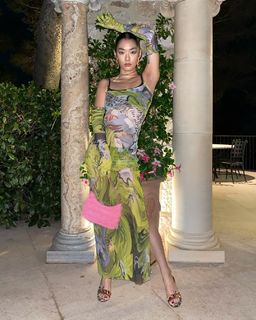Rina Sawayama feet photo 1