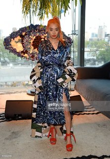 Rina Sawayama feet photo 10