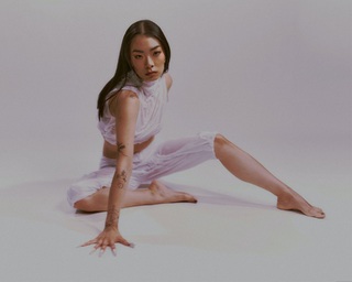 Rina Sawayama feet photo 15
