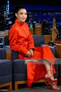 Rina Sawayama feet photo 1