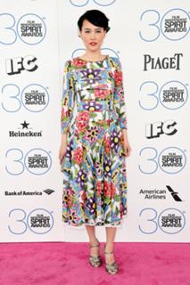 Rinko Kikuchi feet photo thumbnail