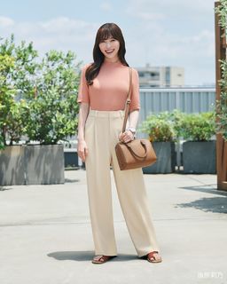 Rino Sashihara feet photo 2