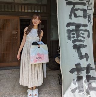 Rino Sashihara feet photo 1