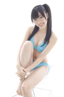 Rino Sashihara feet photo 2